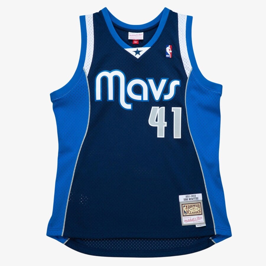Dallas Mavericks Archives - Sports Closet