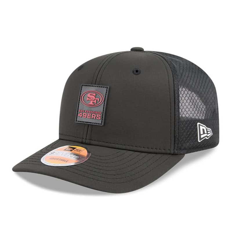 記念グッズ 49ers Football Hutch San Francisco 49ers New Era 2025 NFL Sideline 9SEVENTY Adjustable