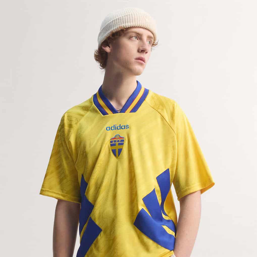 Men's Sweden National Team Adidas 1994 Home Bringback Jersey